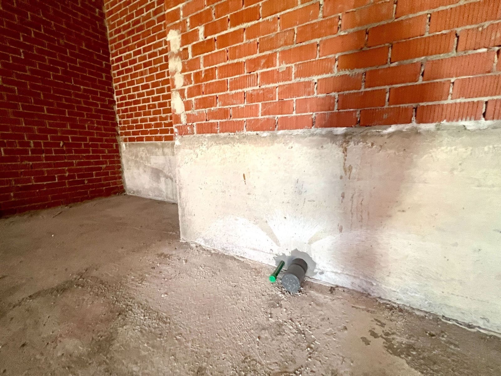 Erhverv til leje i Alicante by med garage - € 975 (Ref: 8777410)