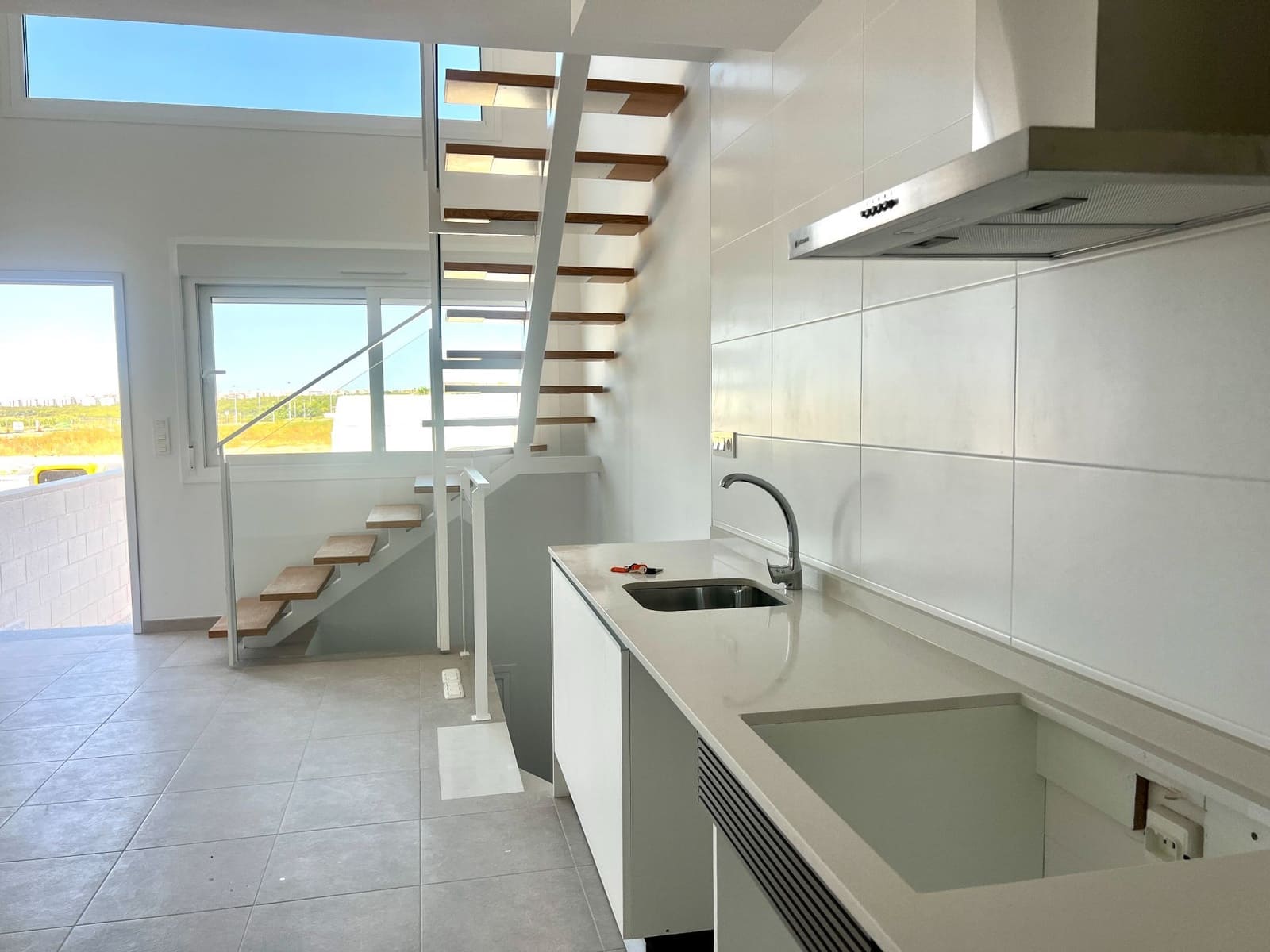 2 sovrum Bungalow till salu i Santa Pola med pool garage - 296 000 € (Ref: 8777413)