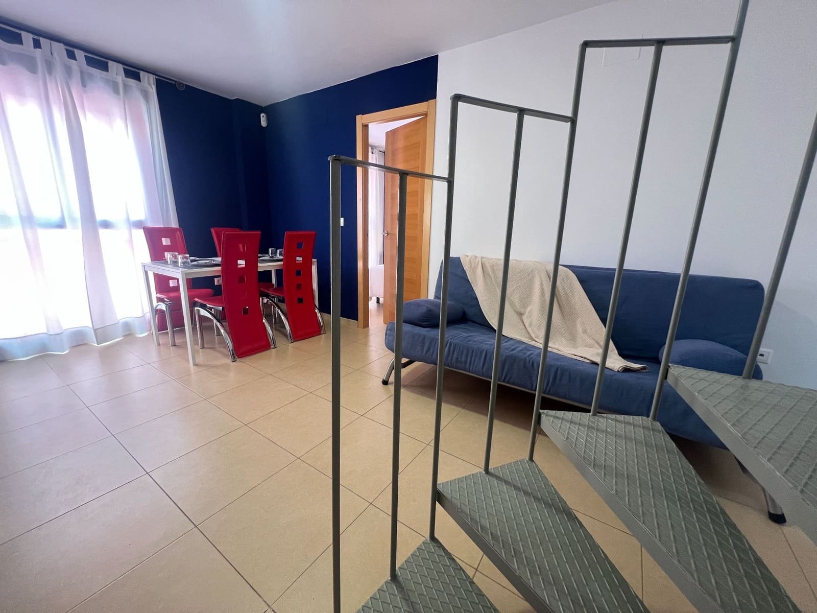 Maison de Ville de 1 chambre à louer à Alicante ville - 1 000 € (Ref: 8777781)