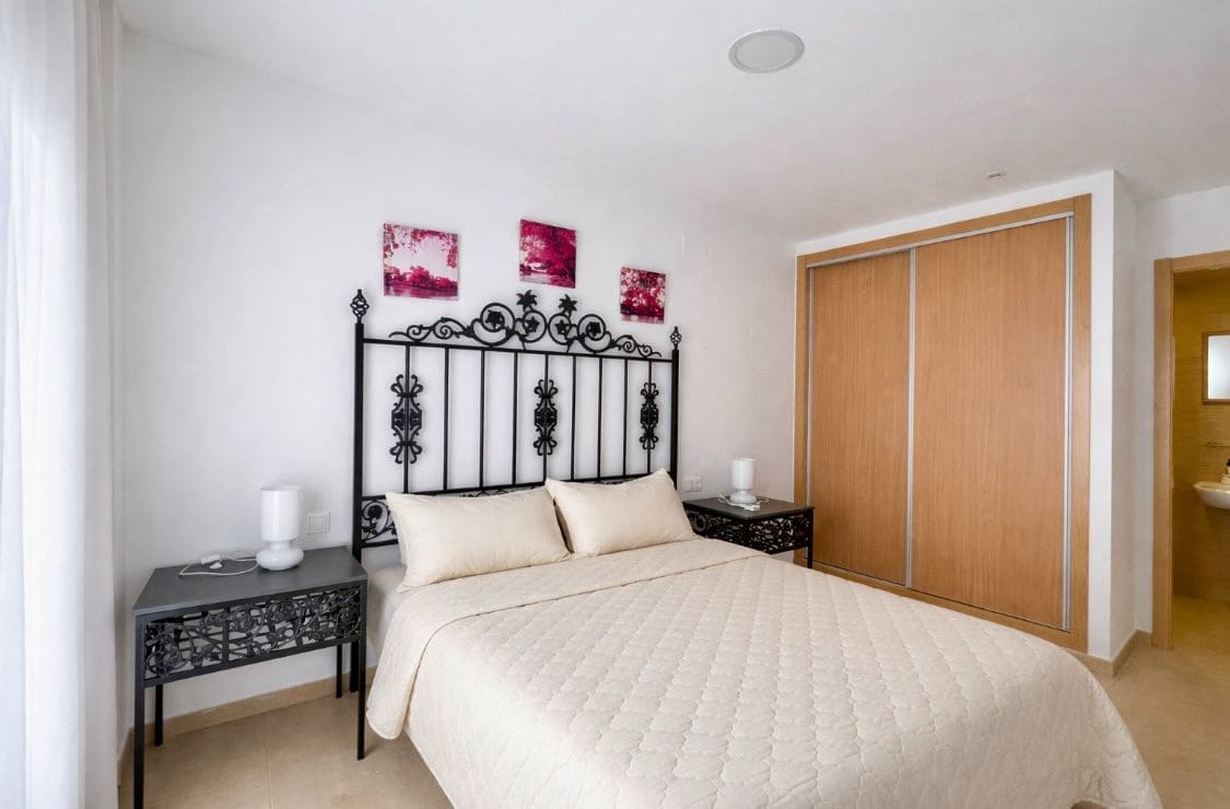 1 sovrum Hus att hyra i Alicante stad - 1 200 € (Ref: 8777781)