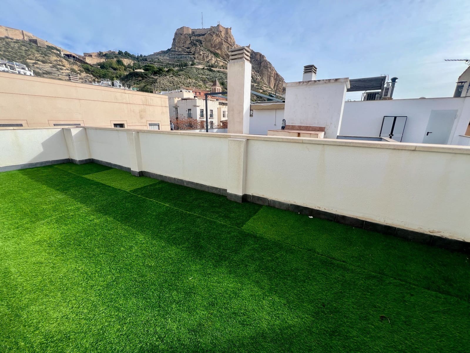 1 sovrum Hus att hyra i Alicante stad - 1 200 € (Ref: 8777781)