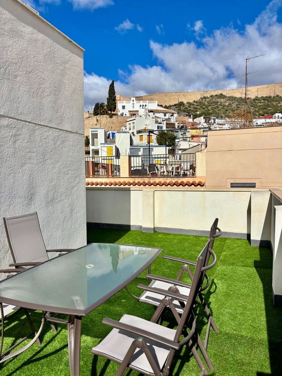 1 sovrum Hus att hyra i Alicante stad - 1 200 € (Ref: 8777781)