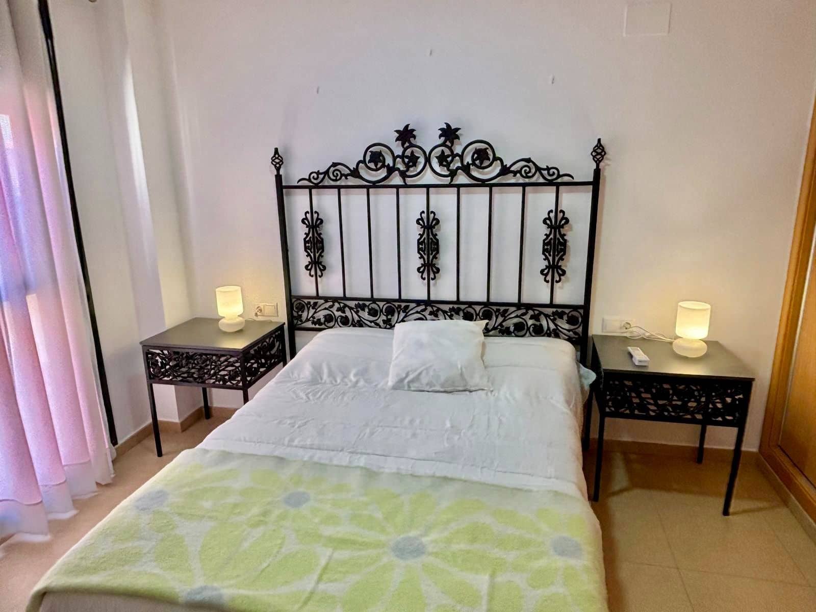 1 sovrum Hus att hyra i Alicante stad - 1 200 € (Ref: 8777781)