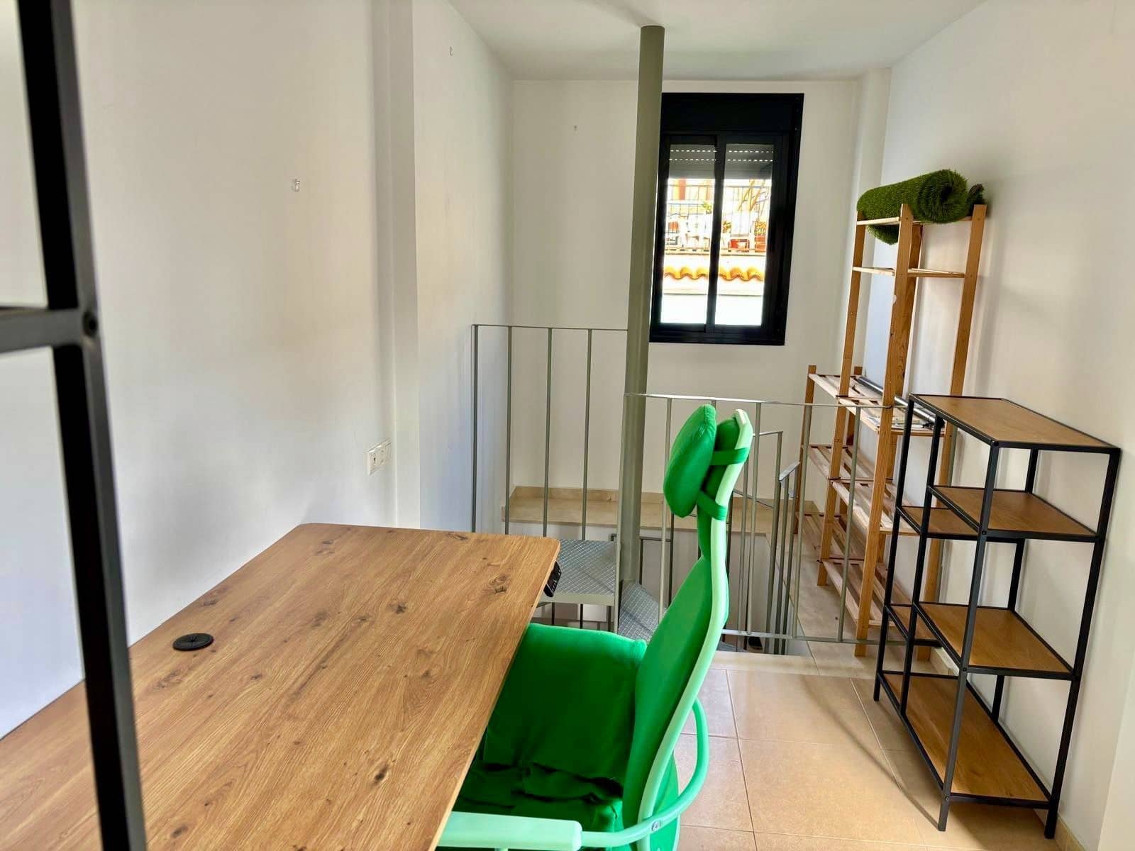 1 sovrum Hus att hyra i Alicante stad - 1 200 € (Ref: 8777781)