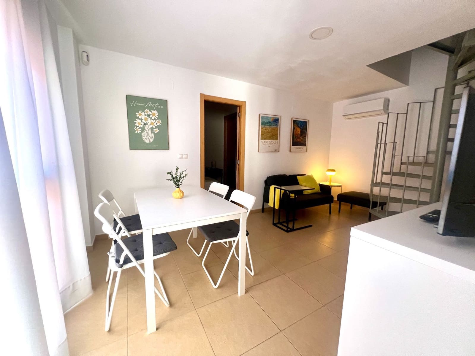 1 soverom Hus til leie i Alicante by - € 950 (Ref: 8777781)