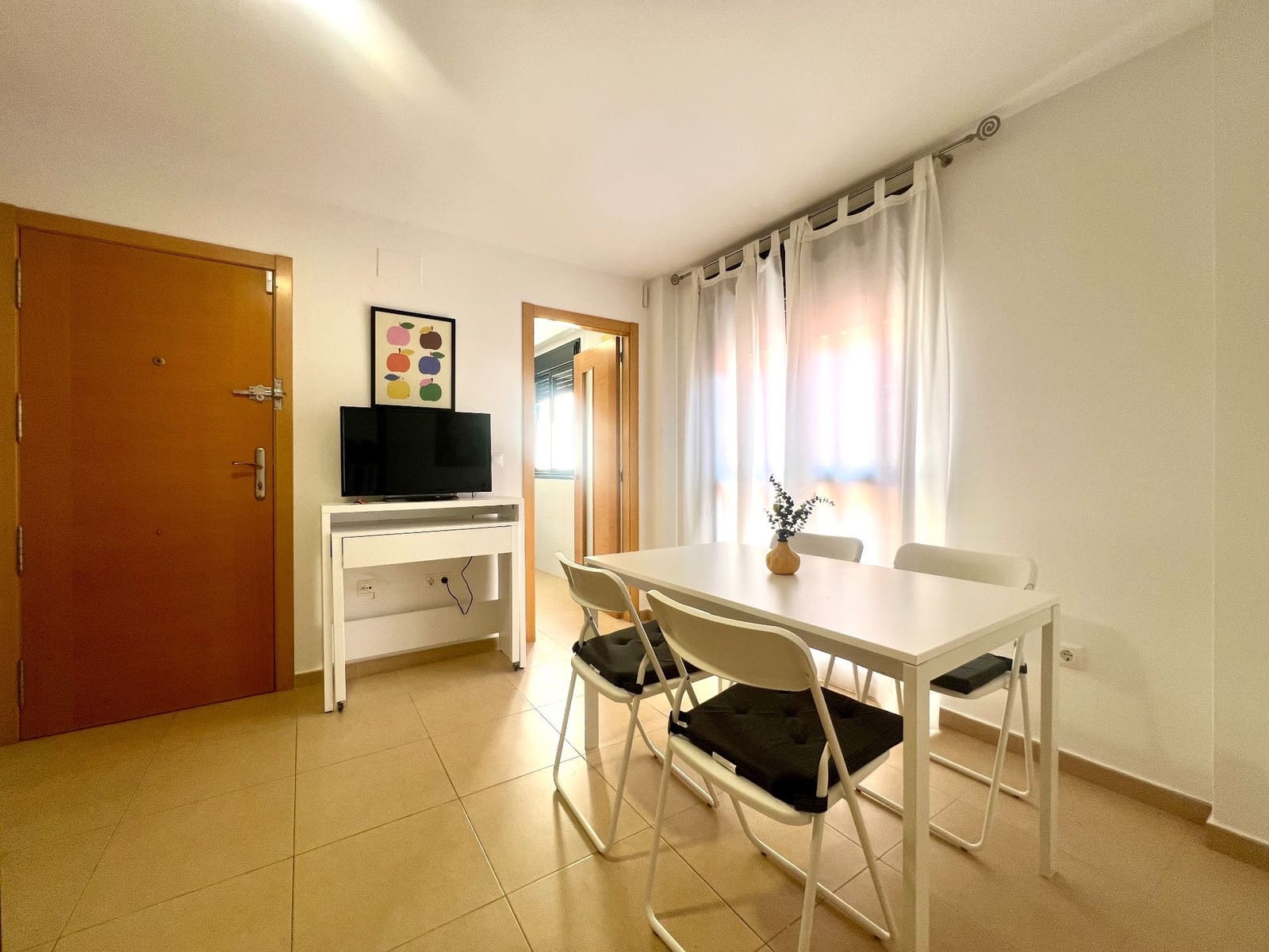 1 soverom Hus til leie i Alicante by - € 950 (Ref: 8777781)