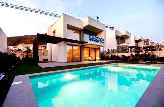 3 quarto Moradia para venda em Finestrat com piscina garagem - 840 000 € (Ref: 8805861)