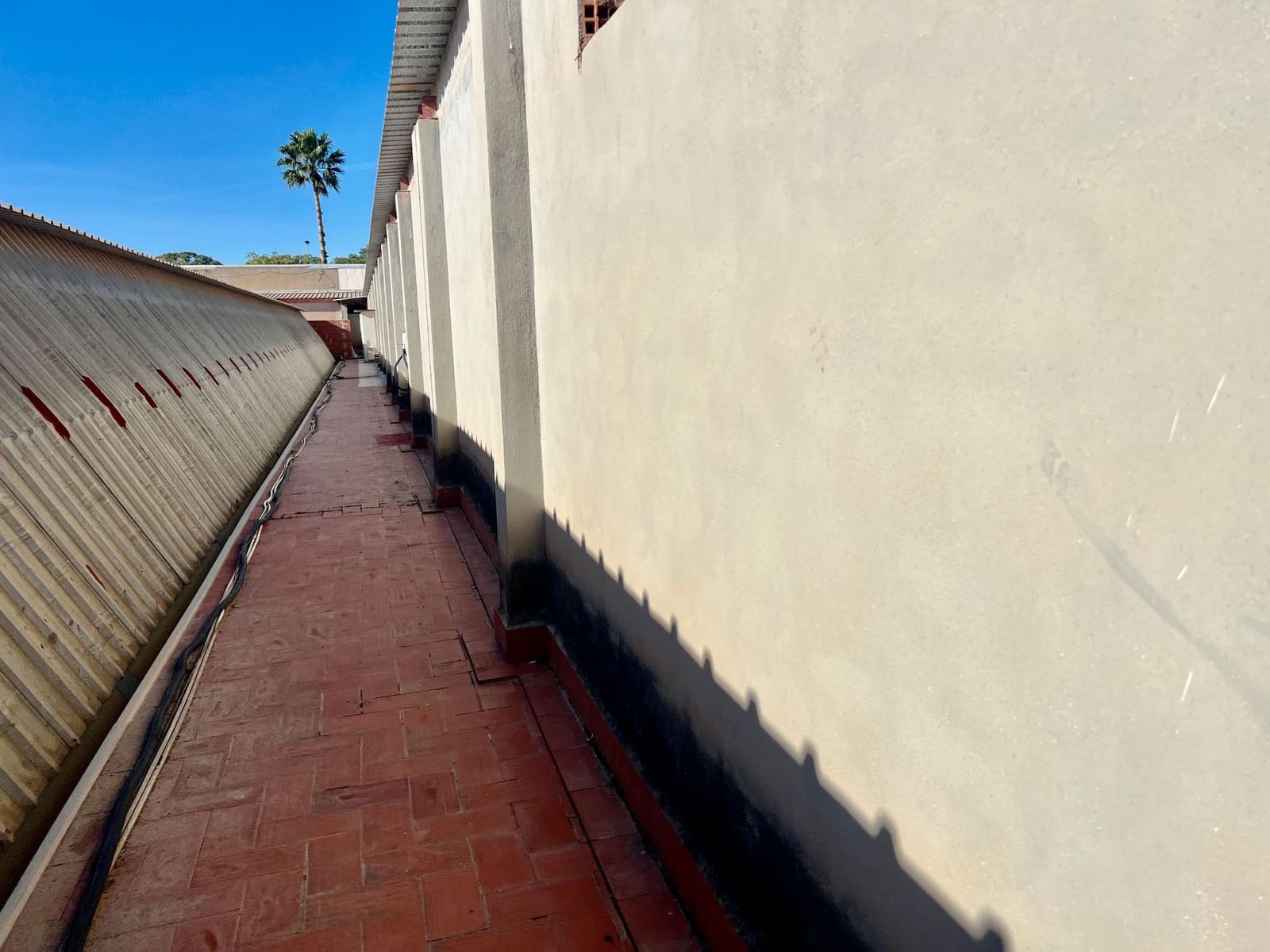 Komercyjne do wynajęcia w Miasto Alicante / Alacant z garażem - 4 600 € (Ref: 8817135)