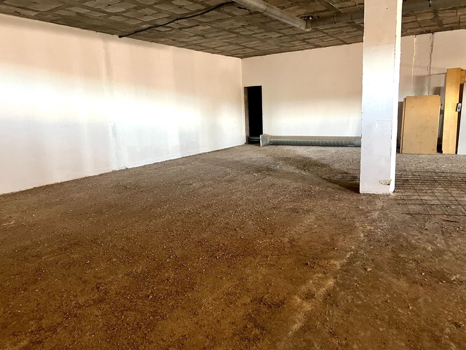 Komercyjne do wynajęcia w Miasto Alicante / Alacant z garażem - 4 600 € (Ref: 8817135)