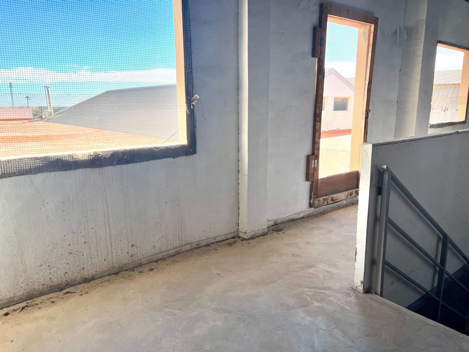 Komercyjne do wynajęcia w Miasto Alicante / Alacant z garażem - 4 600 € (Ref: 8817135)