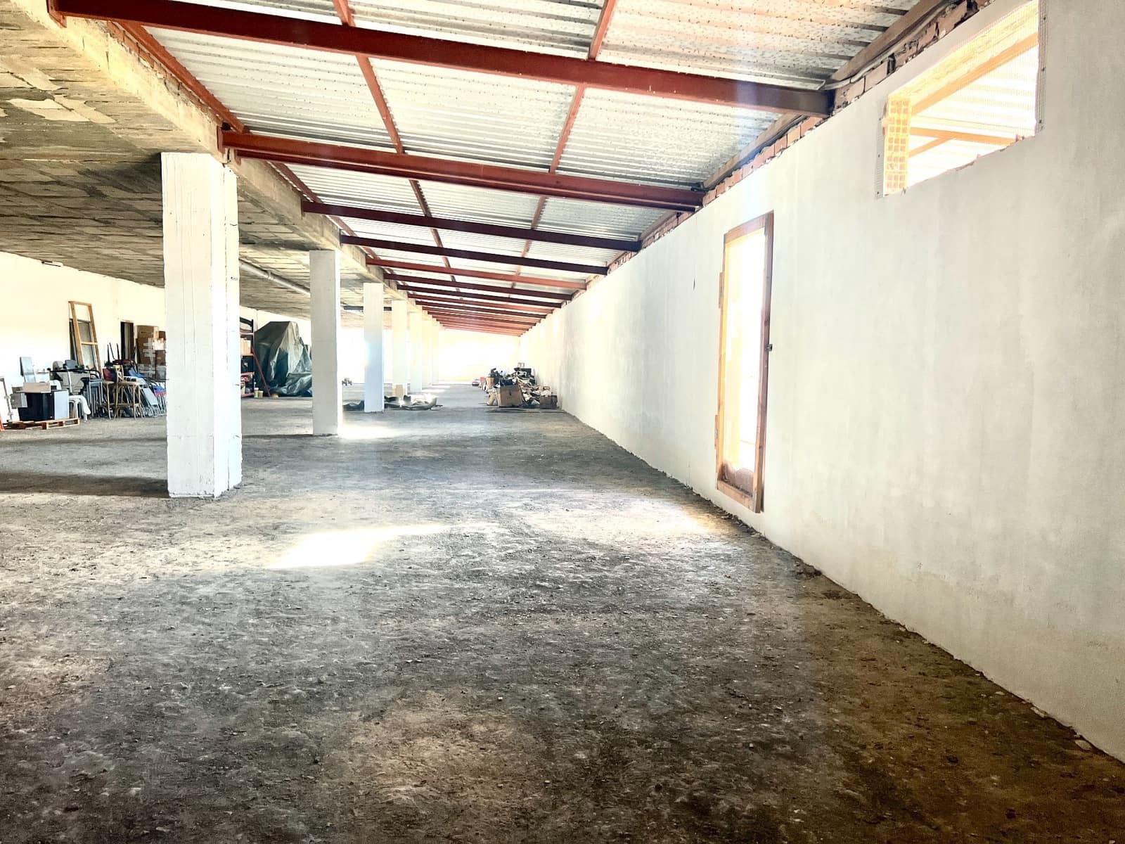 Komercyjne do wynajęcia w Miasto Alicante / Alacant z garażem - 4 600 € (Ref: 8817135)