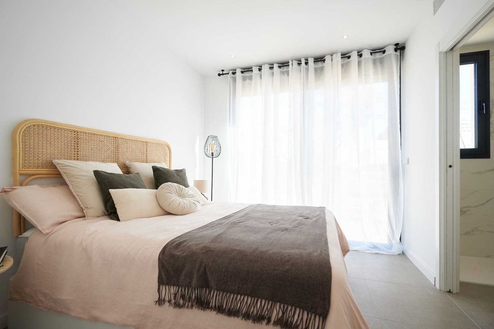 3 sypialnia Willa na sprzedaż w San Juan de Alicante / Sant Joan d'Alacant z basenem garażem - 569 000 € (Ref: 8817137)