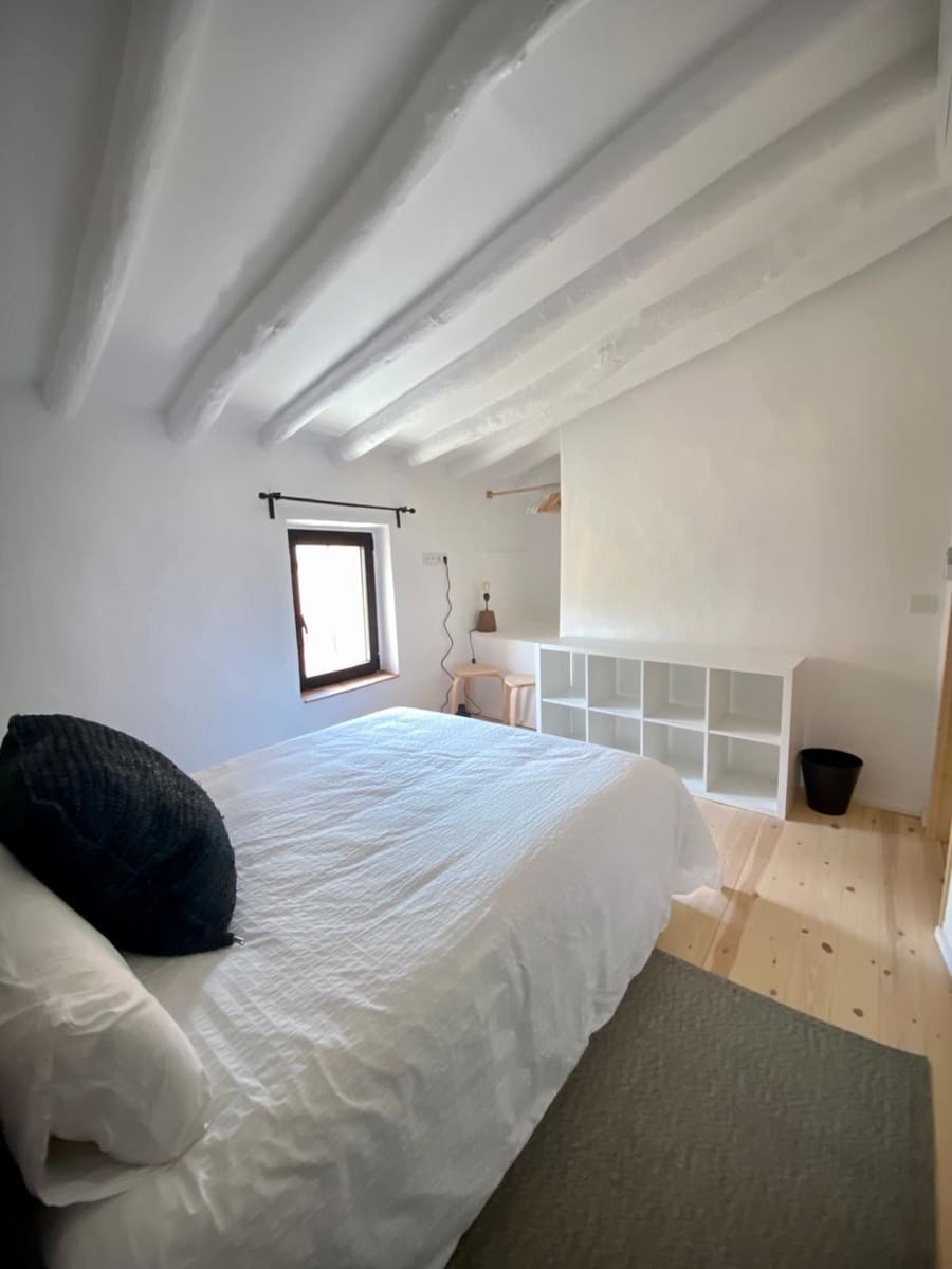 2 slaapkamer Huis te huur in Biar - € 1.275 (Ref: 8894408)