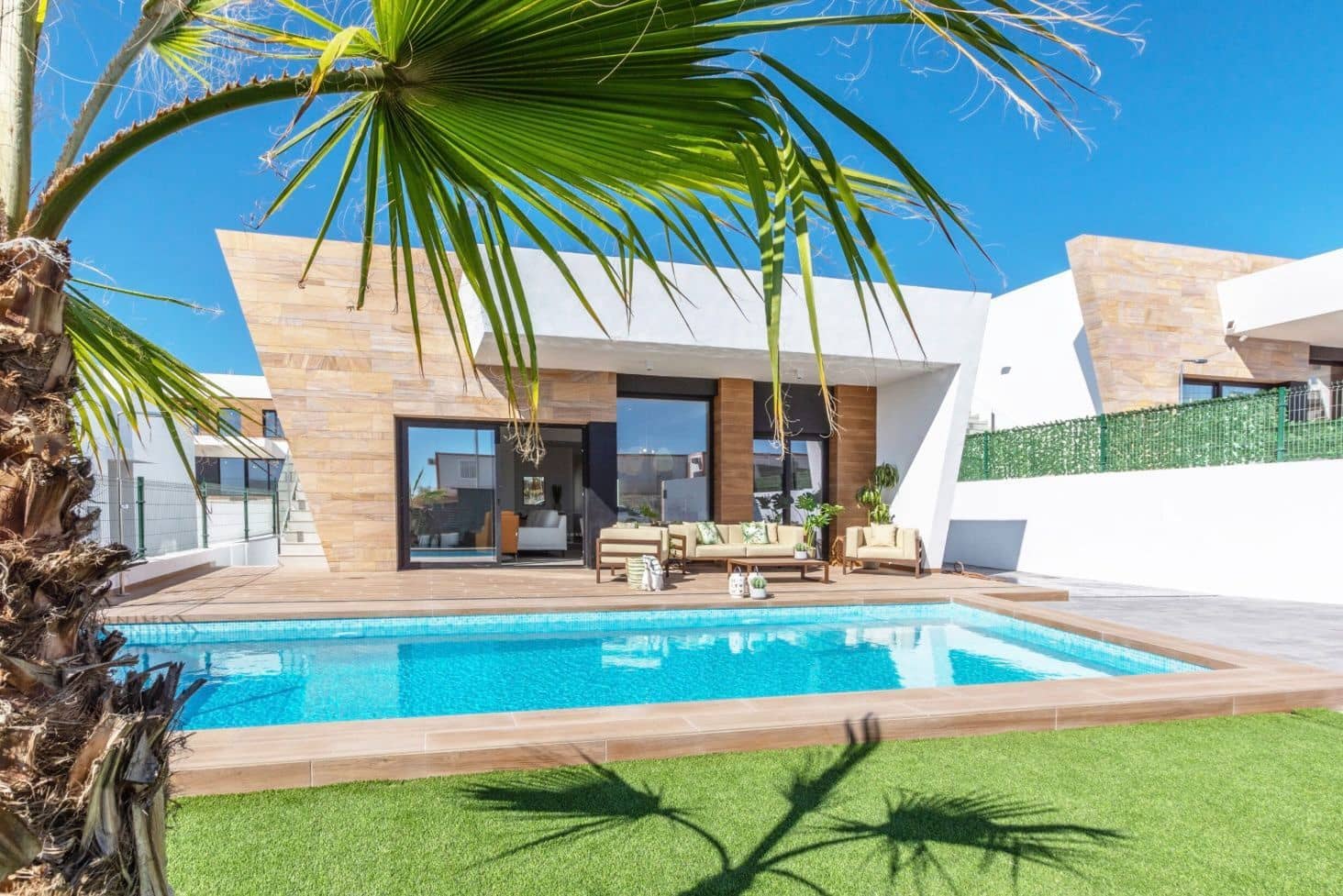 4 bedroom Villa for sale in Finestrat with pool garage - € 680,000 (Ref: 8921029)