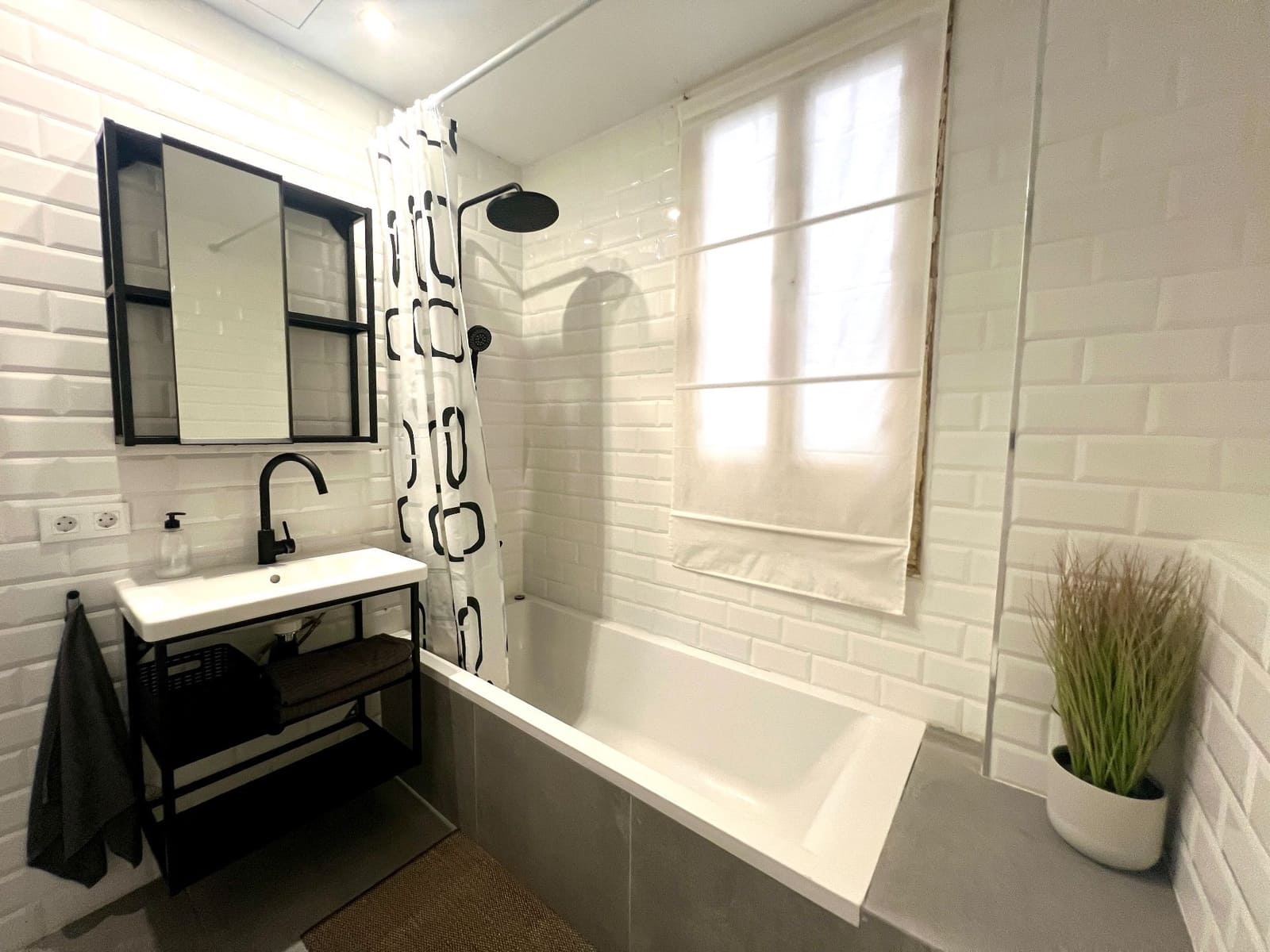 2 bedroom Flat for sale in Alicante / Alacant city - € 249,000 (Ref: 8921030)