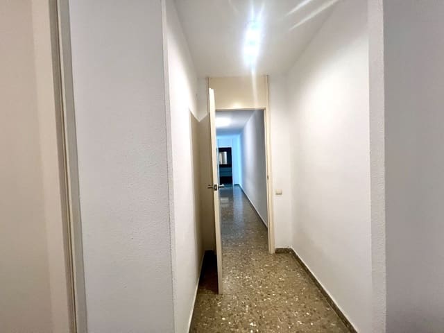 2 sovrum Lägenhet att hyra i Raval Roig - Virgen del Socorro, Alicante stad - 1 375 € (Ref: 8970214)