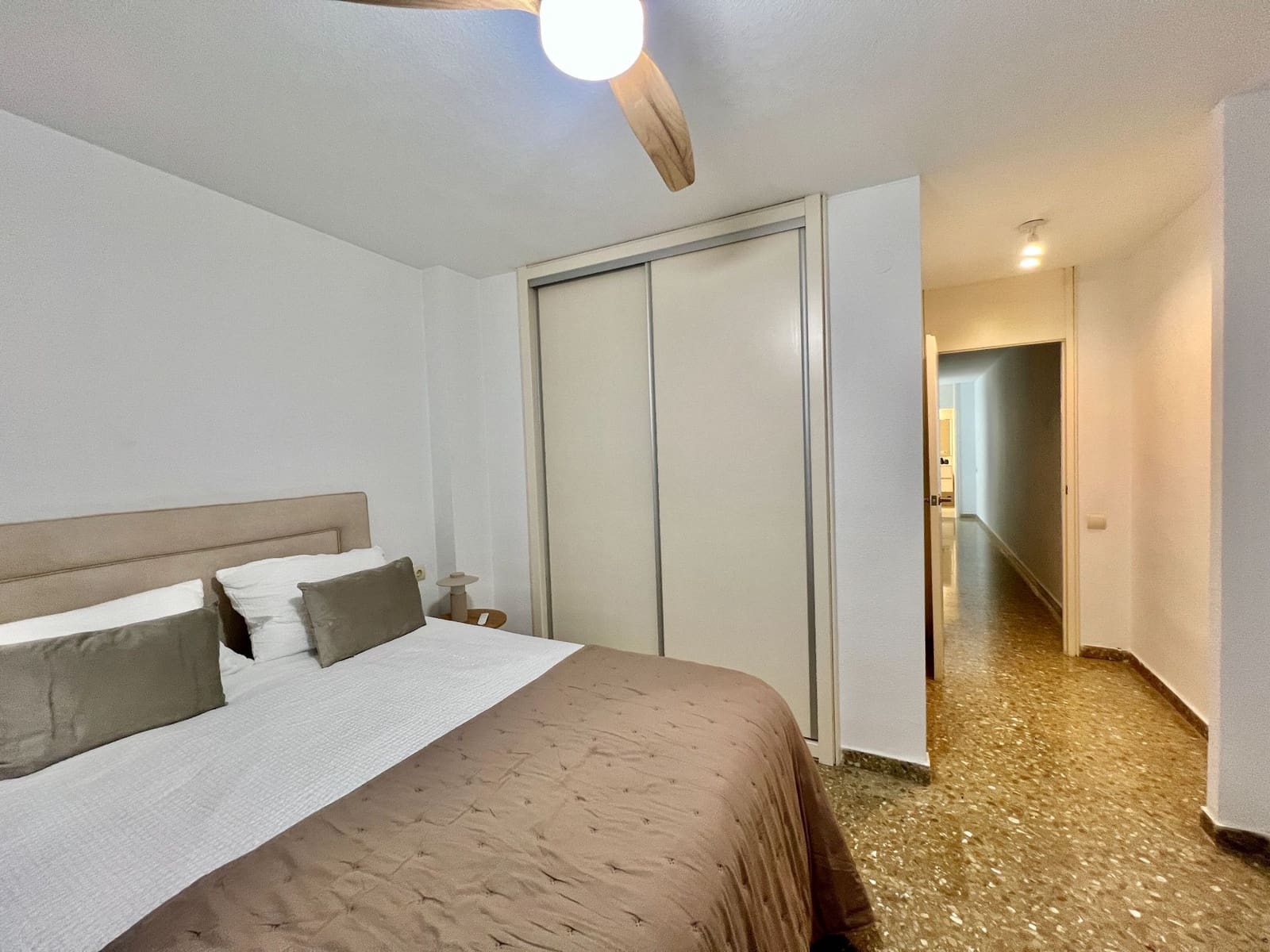 2 bedroom Flat for rent in Alicante / Alacant city - € 1,375 (Ref: 8970214)