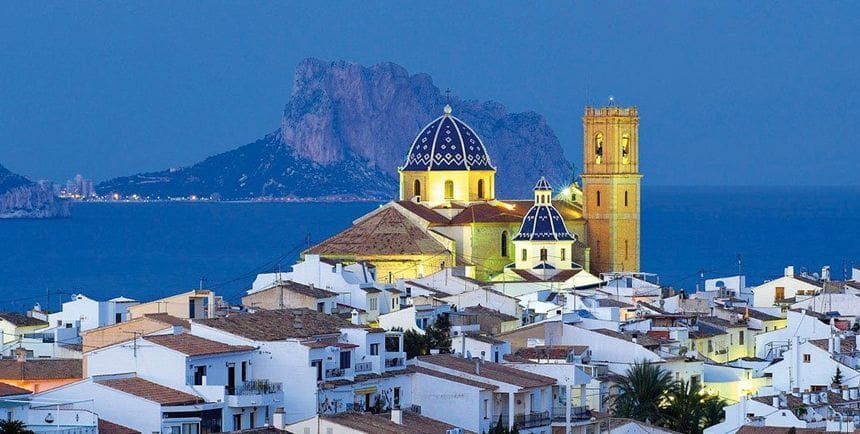 3 bedroom Villa for sale in Polop with pool garage - € 598,000 (Ref: 9096388)