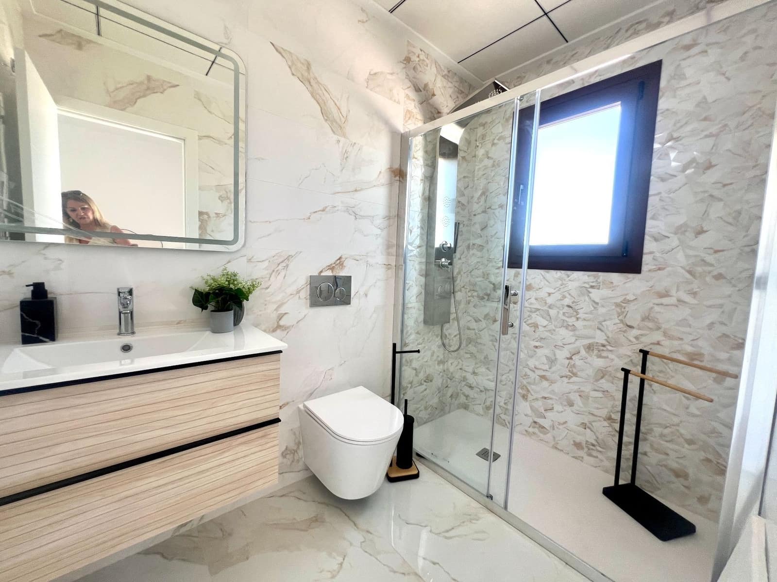 3 bedroom Villa for sale in Polop with pool garage - € 598,000 (Ref: 9096388)