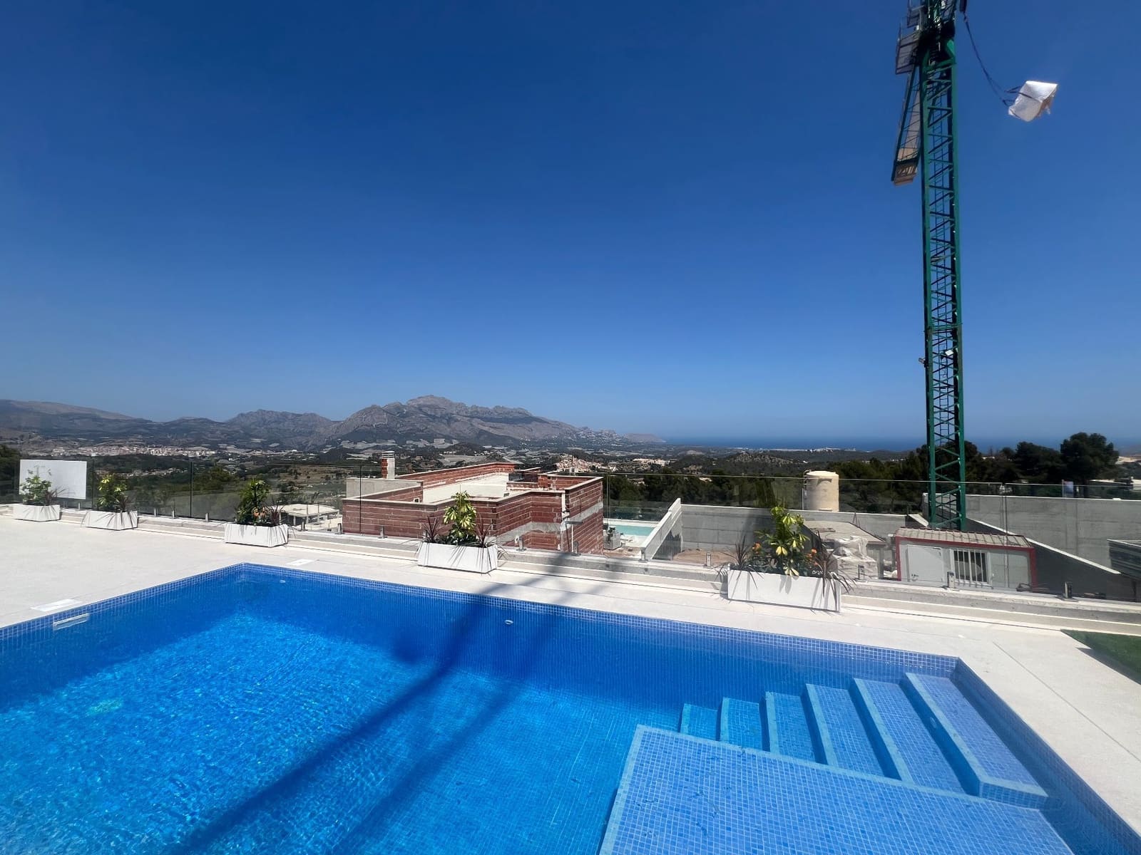 3 bedroom Villa for sale in Polop with pool garage - € 598,000 (Ref: 9096388)