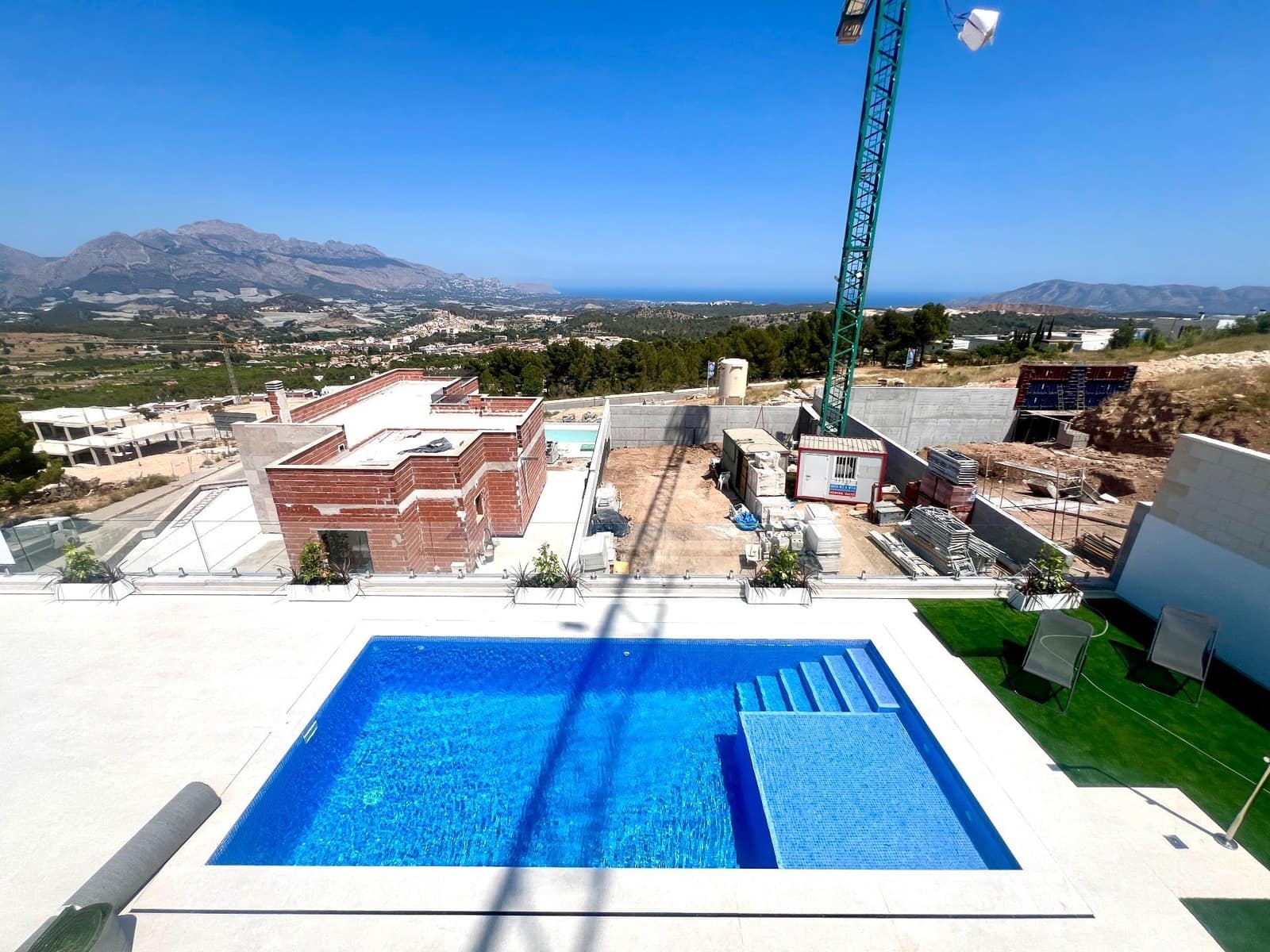 3 bedroom Villa for sale in Polop with pool garage - € 598,000 (Ref: 9096388)