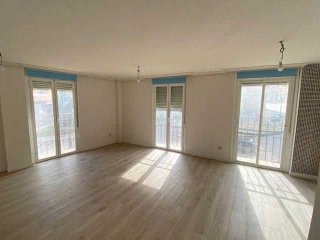 1 soveværelse Lejlighed til salg i Sacedon med garage - € 77.000 (Ref: 9153634)