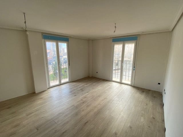 1 soveværelse Lejlighed til salg i Sacedon med garage - € 77.000 (Ref: 9153634)