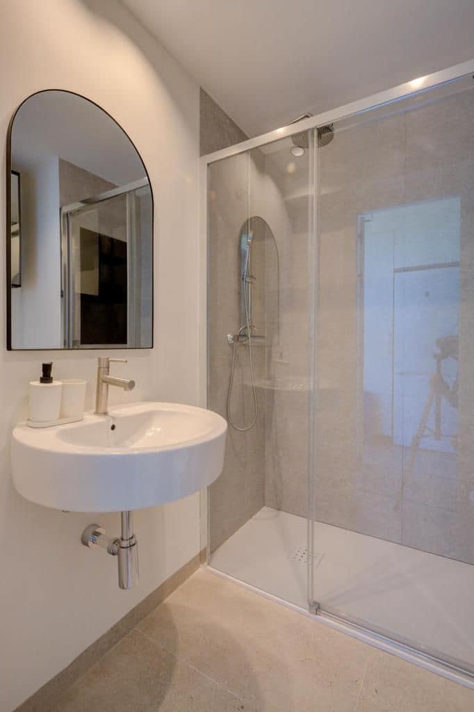 3 soveværelse Lejlighed til leje i Alicante by med swimmingpool garage - € 1.450 (Ref: 9200303)