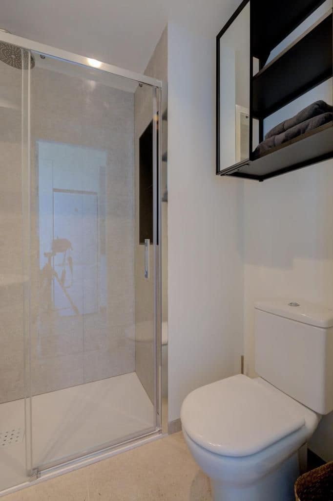 3 soveværelse Lejlighed til leje i Alicante by med swimmingpool garage - € 1.450 (Ref: 9200303)