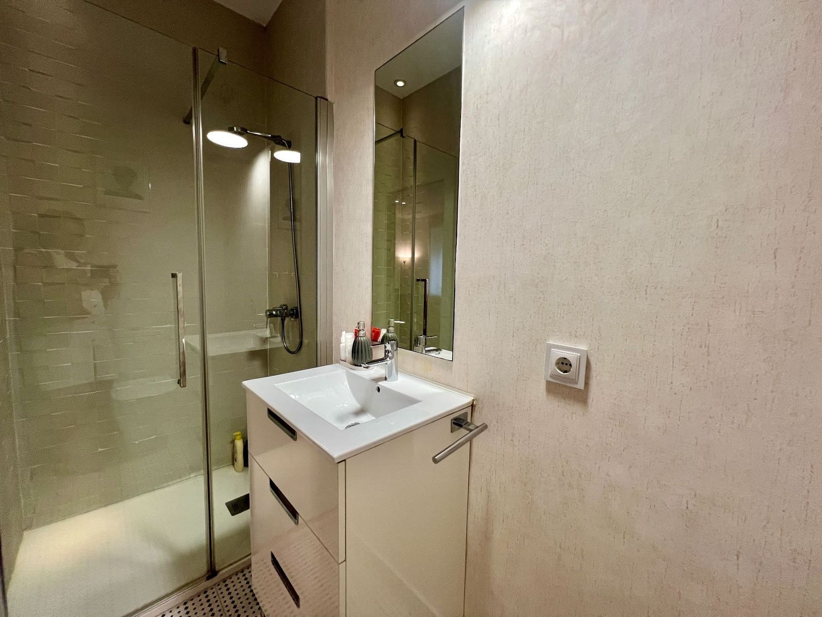 3 makuuhuone Asunto myytävänä paikassa Alicante kaupunki - 449 000 € (Ref: 9291074)