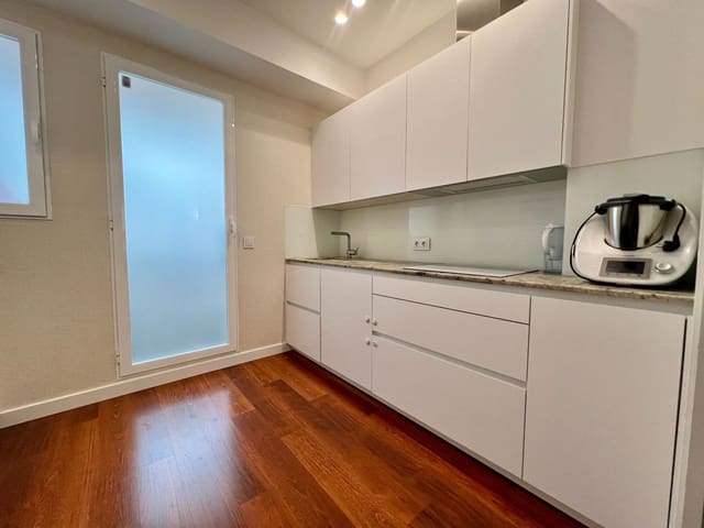 3 makuuhuone Asunto myytävänä paikassa Ensanche - Diputacion, Alicante kaupunki - 449 000 € (Ref: 9291074)