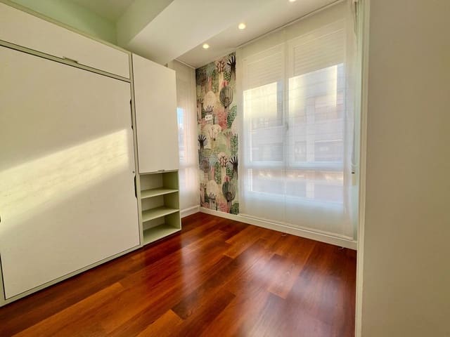 3 soveværelse Lejlighed til salg i Ensanche - Diputacion, Alicante by - € 415.000 (Ref: 9291074)