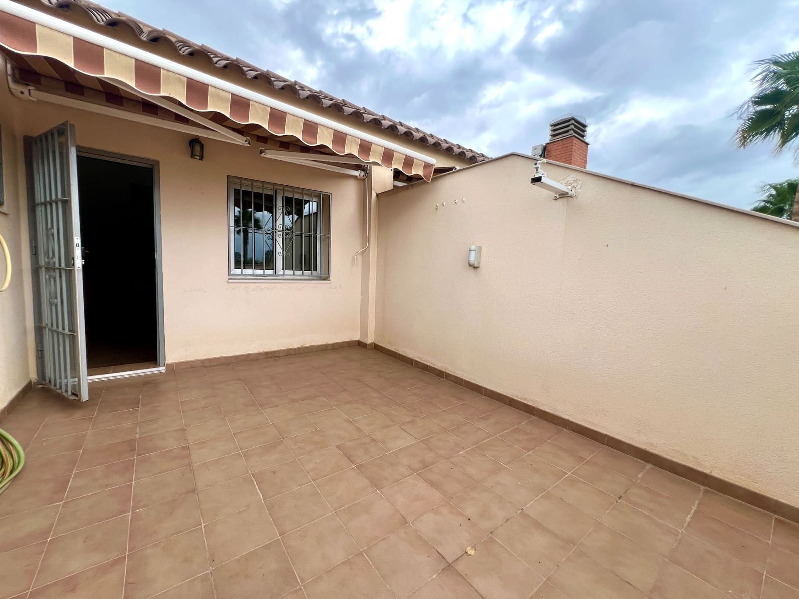 4 soverom Bungalow til salgs i Alicante by med svømmebasseng garasje - € 615 000 (Ref: 9296680)