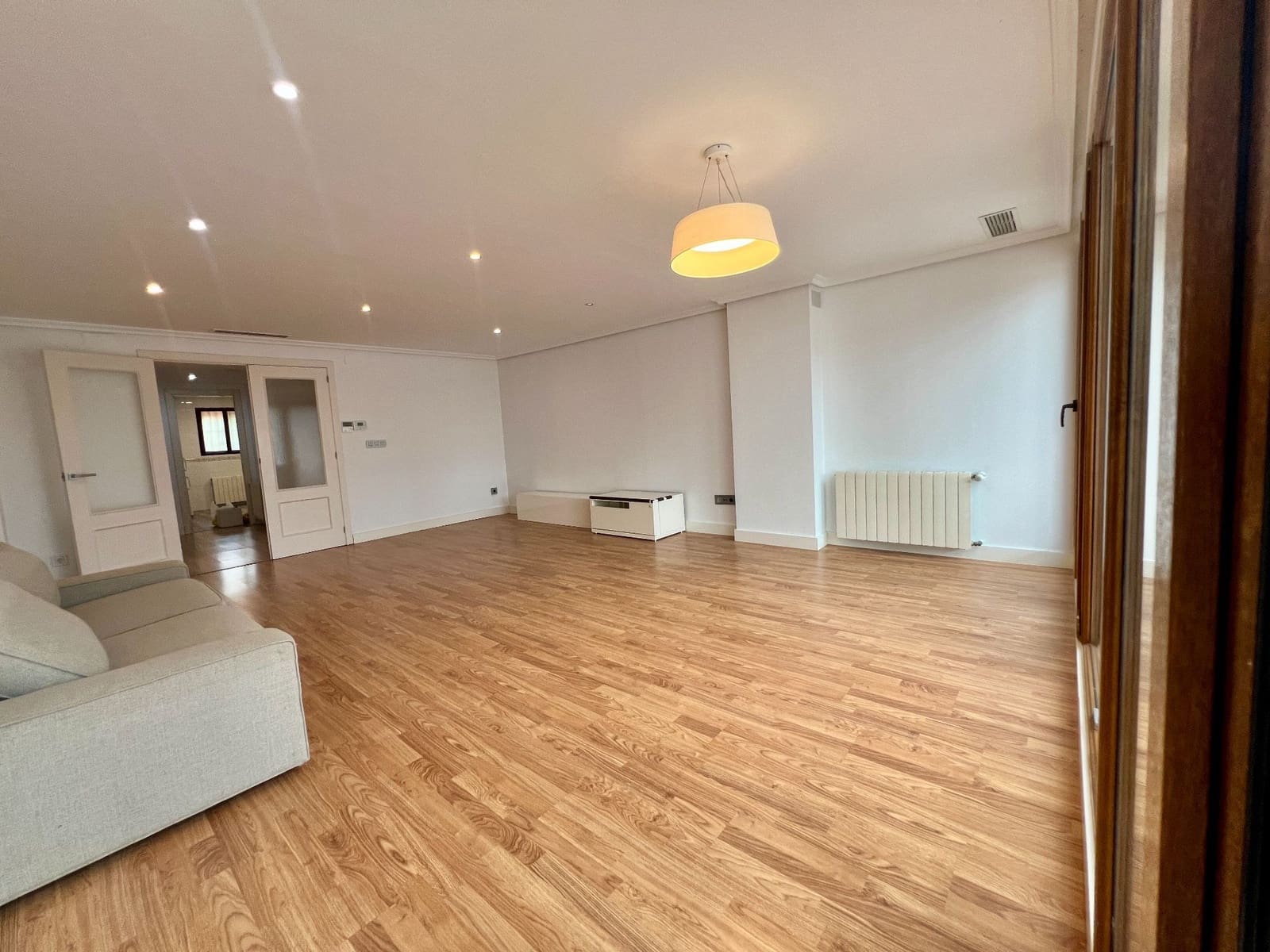 4 soverom Bungalow til salgs i Alicante by med svømmebasseng garasje - € 615 000 (Ref: 9296680)