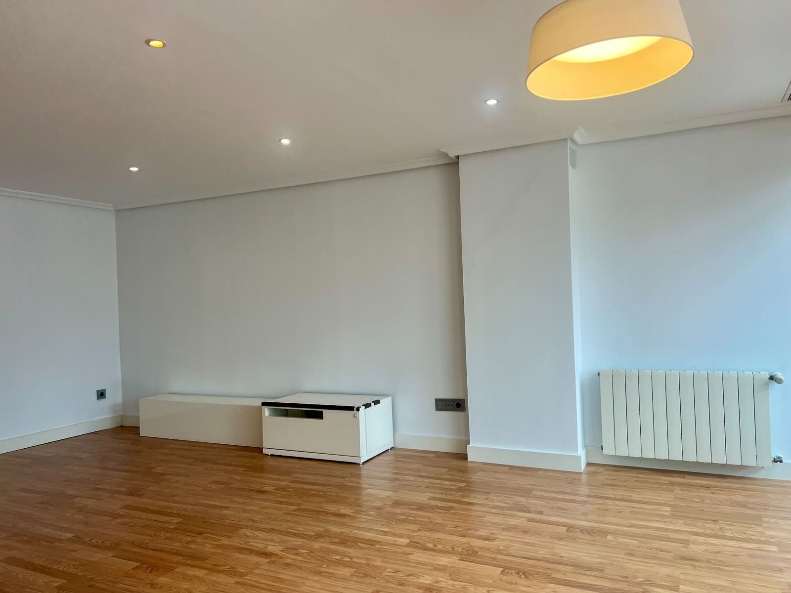 4 soverom Bungalow til salgs i Alicante by med svømmebasseng garasje - € 615 000 (Ref: 9296680)