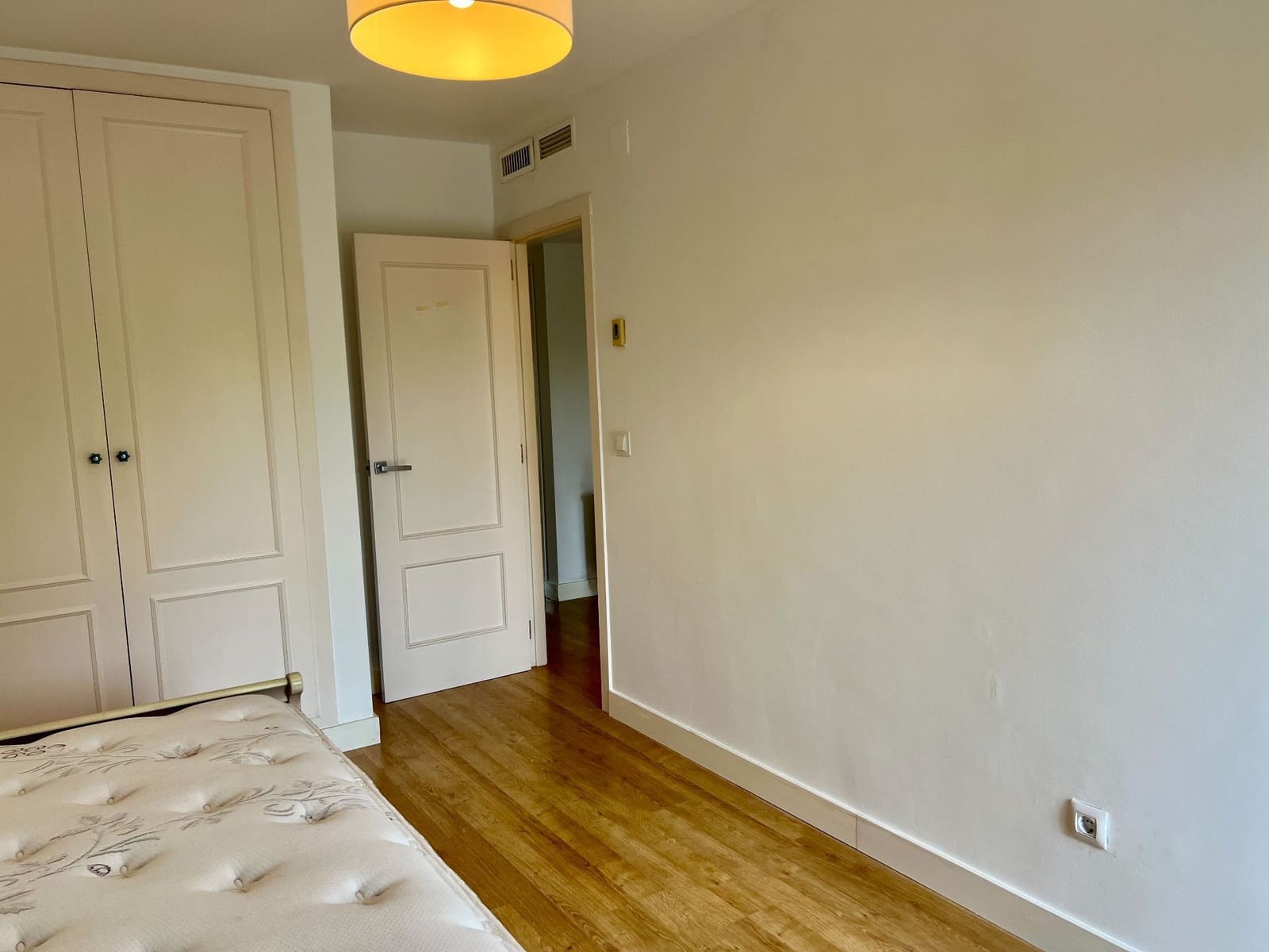 4 soverom Bungalow til salgs i Alicante by med svømmebasseng garasje - € 615 000 (Ref: 9296680)