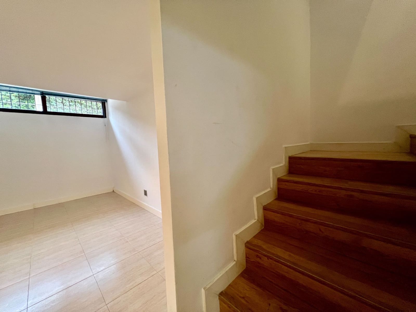 4 soverom Bungalow til salgs i Alicante by med svømmebasseng garasje - € 615 000 (Ref: 9296680)