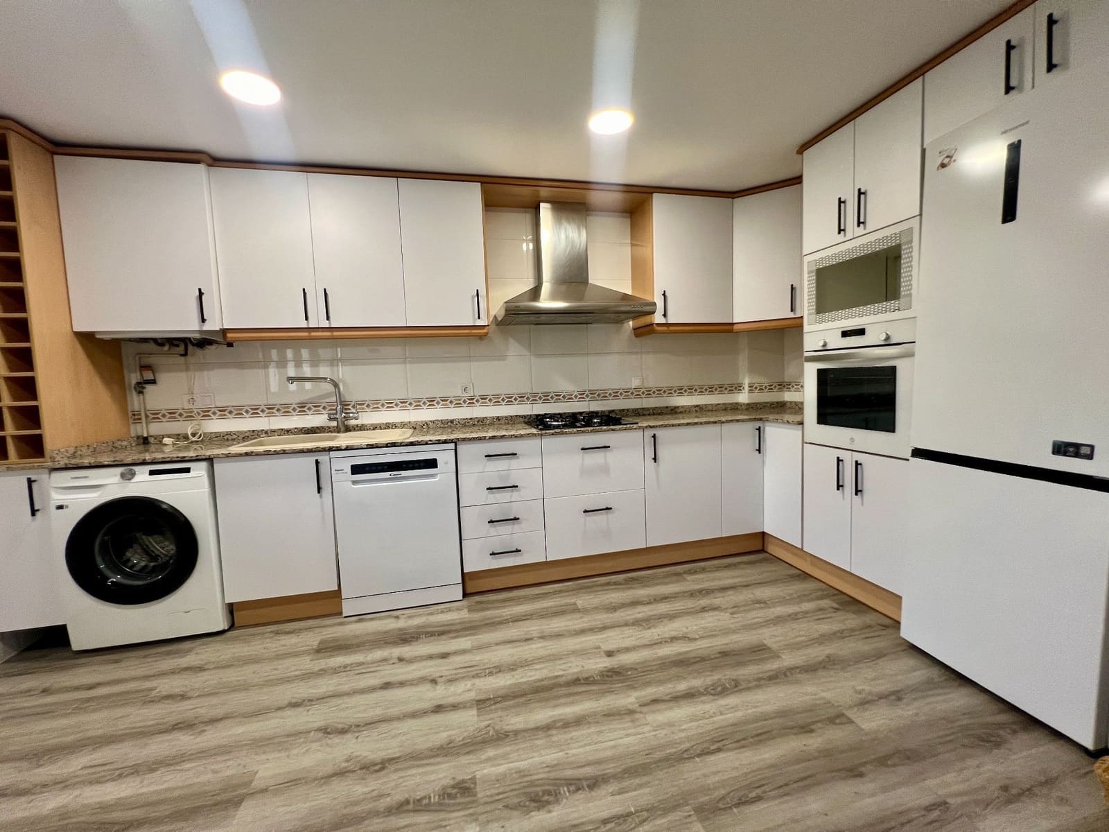 4 soverom Bungalow til salgs i Alicante by med svømmebasseng garasje - € 615 000 (Ref: 9296680)