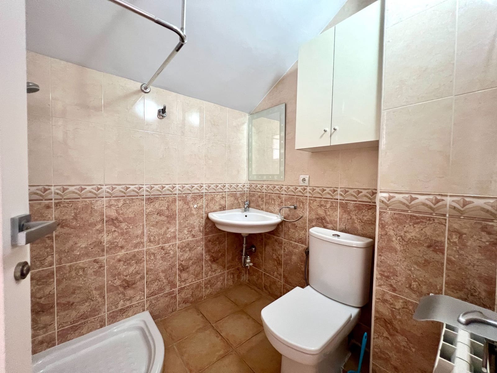 4 soverom Bungalow til salgs i Alicante by med svømmebasseng garasje - € 615 000 (Ref: 9296680)