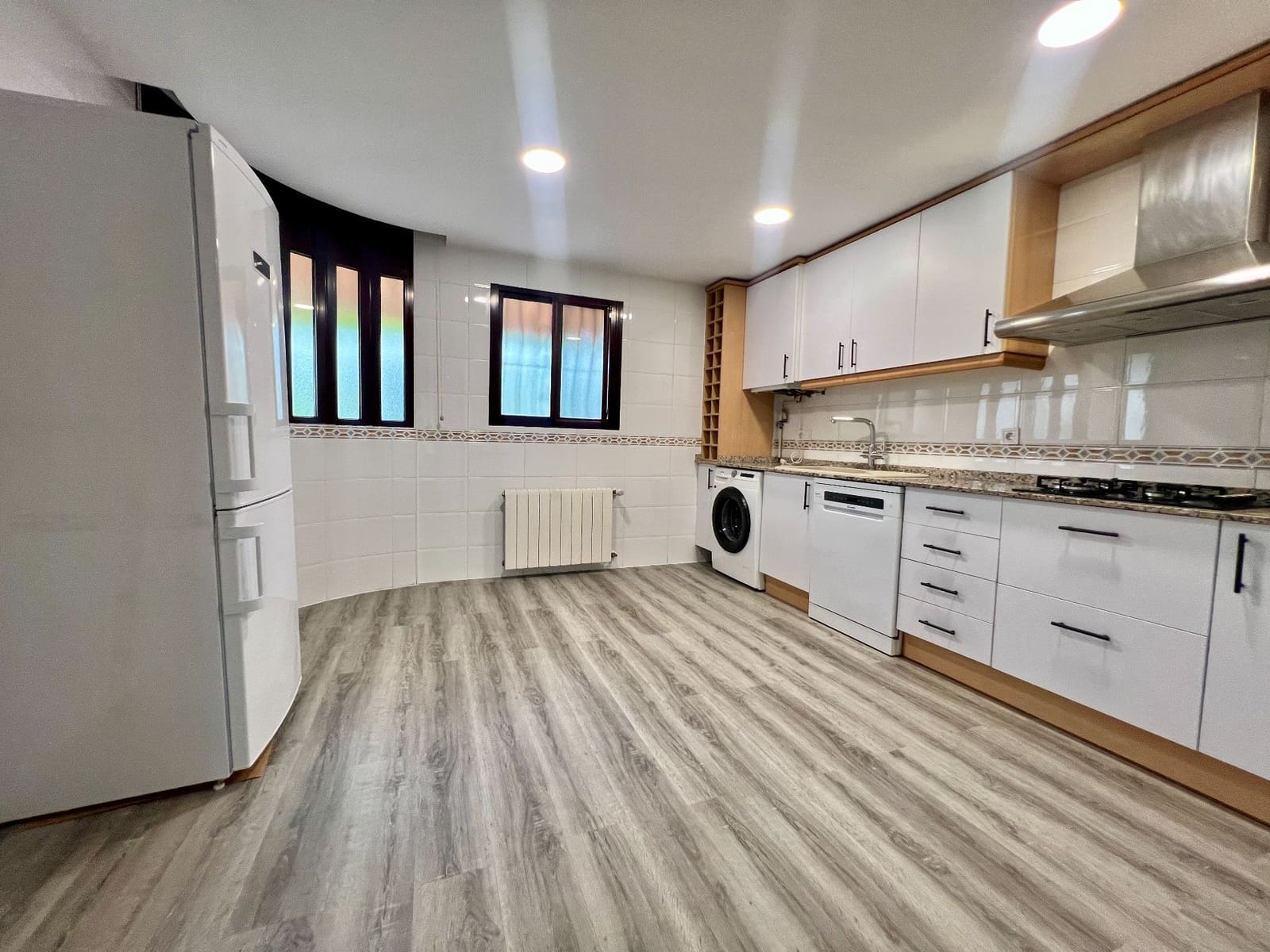 4 soverom Bungalow til salgs i Alicante by med svømmebasseng garasje - € 615 000 (Ref: 9296680)