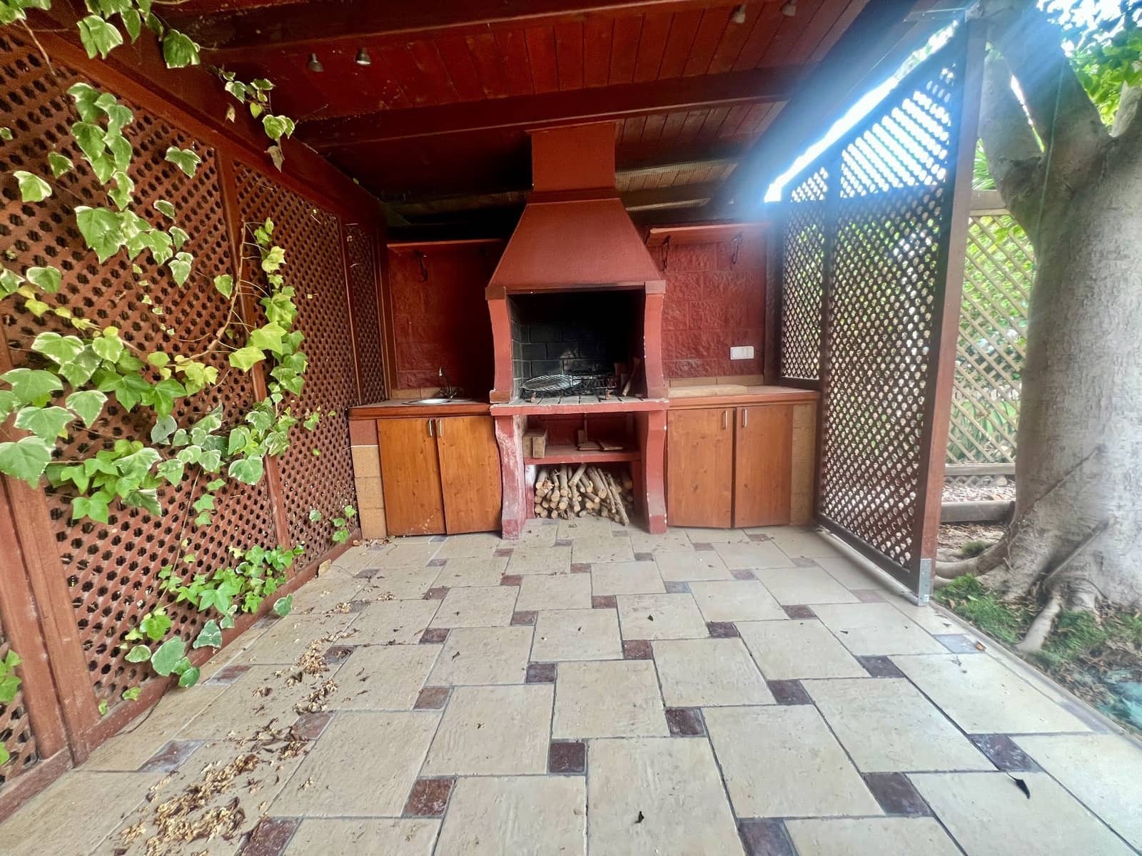 4 soverom Bungalow til salgs i Alicante by med svømmebasseng garasje - € 615 000 (Ref: 9296680)