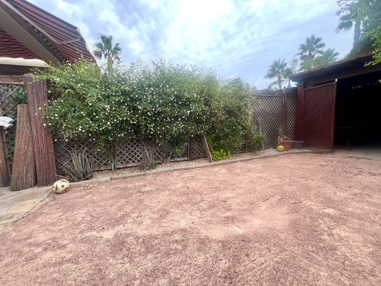 4 soverom Bungalow til salgs i Alicante by med svømmebasseng garasje - € 615 000 (Ref: 9296680)