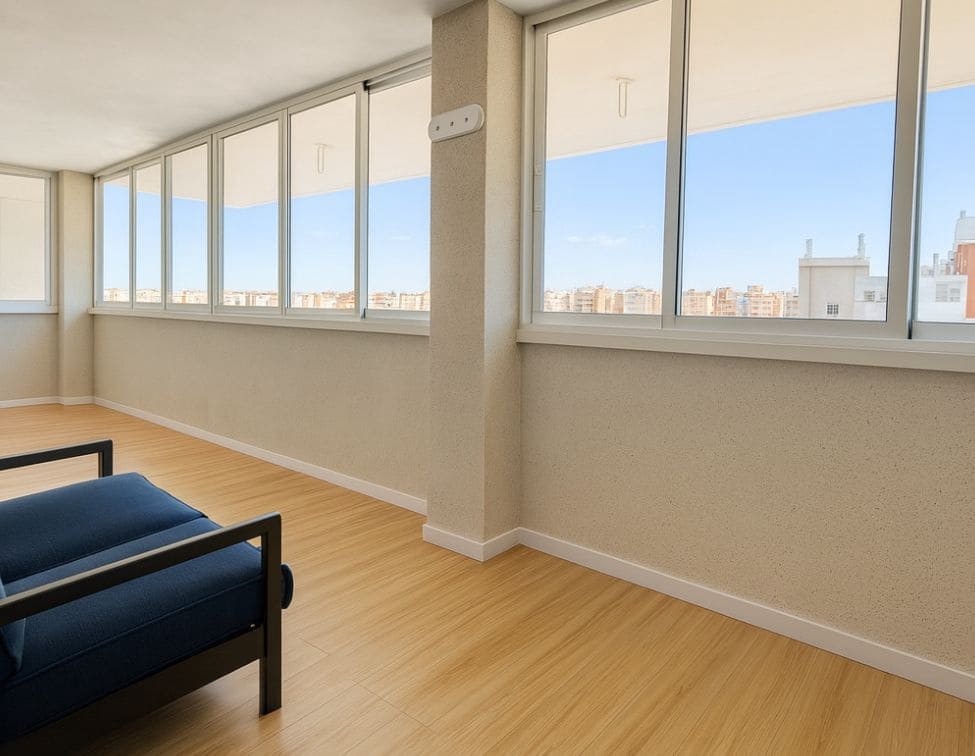 3 soverom Leilighet til salgs i Alicante by med svømmebasseng garasje - € 398 000 (Ref: 9419382)