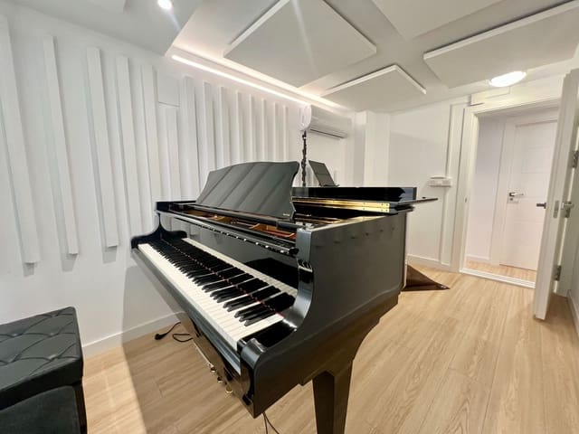 3 soveværelse Lejlighed til salg i Albufereta, Alicante by med swimmingpool garage - € 398.000 (Ref: 9419382)