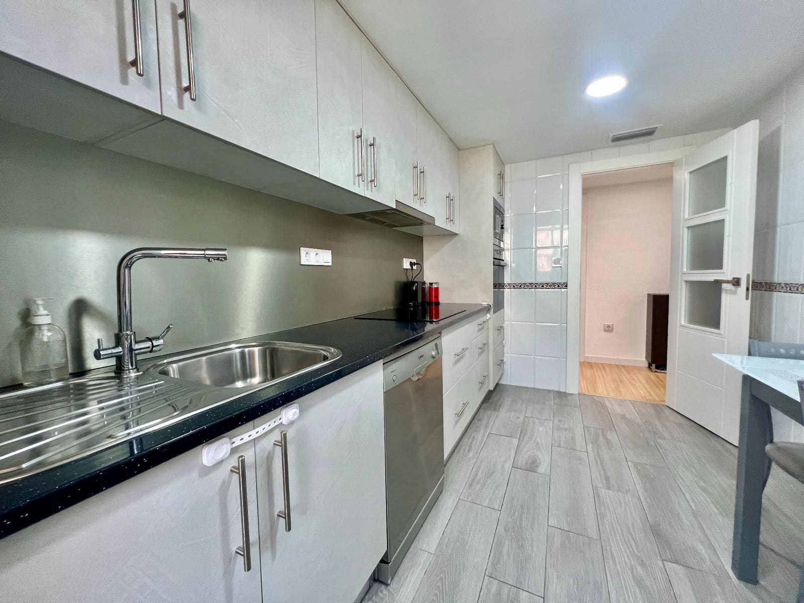 3 soverom Leilighet til salgs i Alicante by med svømmebasseng garasje - € 398 000 (Ref: 9419382)