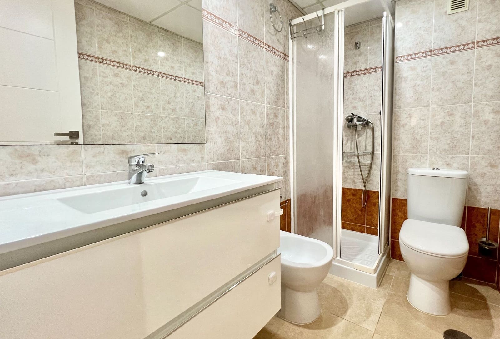 3 soverom Leilighet til salgs i Alicante by med svømmebasseng garasje - € 398 000 (Ref: 9419382)