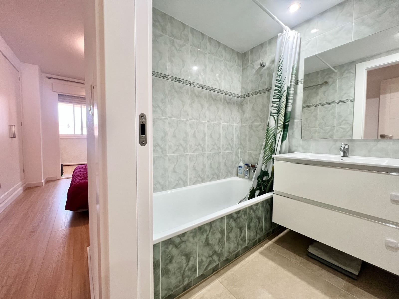 3 soverom Leilighet til salgs i Alicante by med svømmebasseng garasje - € 398 000 (Ref: 9419382)