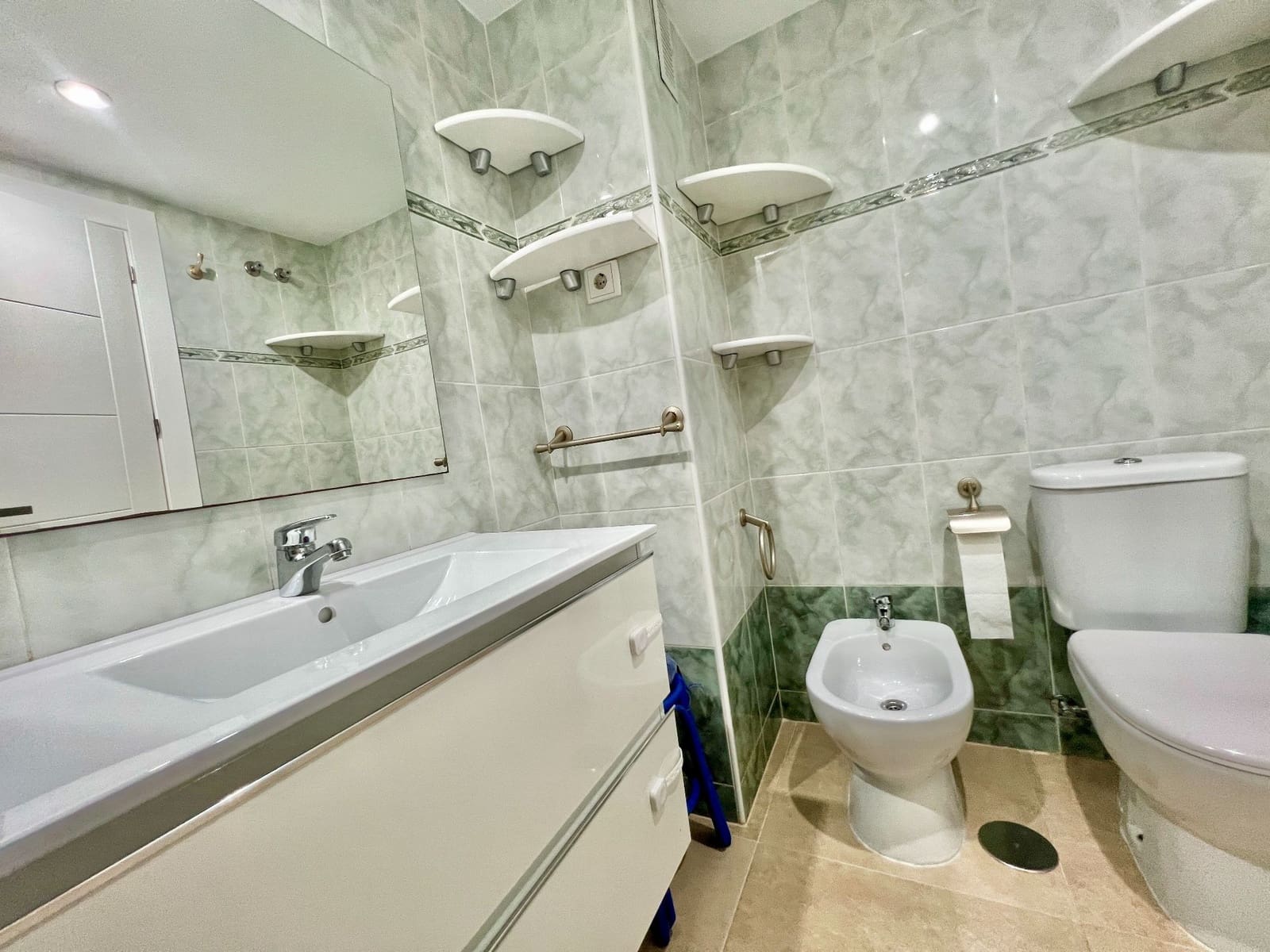 3 soverom Leilighet til salgs i Alicante by med svømmebasseng garasje - € 398 000 (Ref: 9419382)