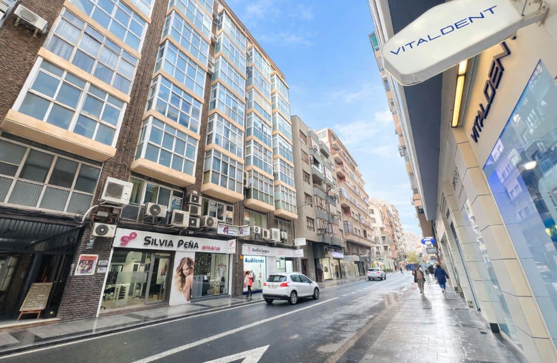 8 bedroom Flat for sale in Alicante / Alacant city - € 553,000 (Ref: 9461804)