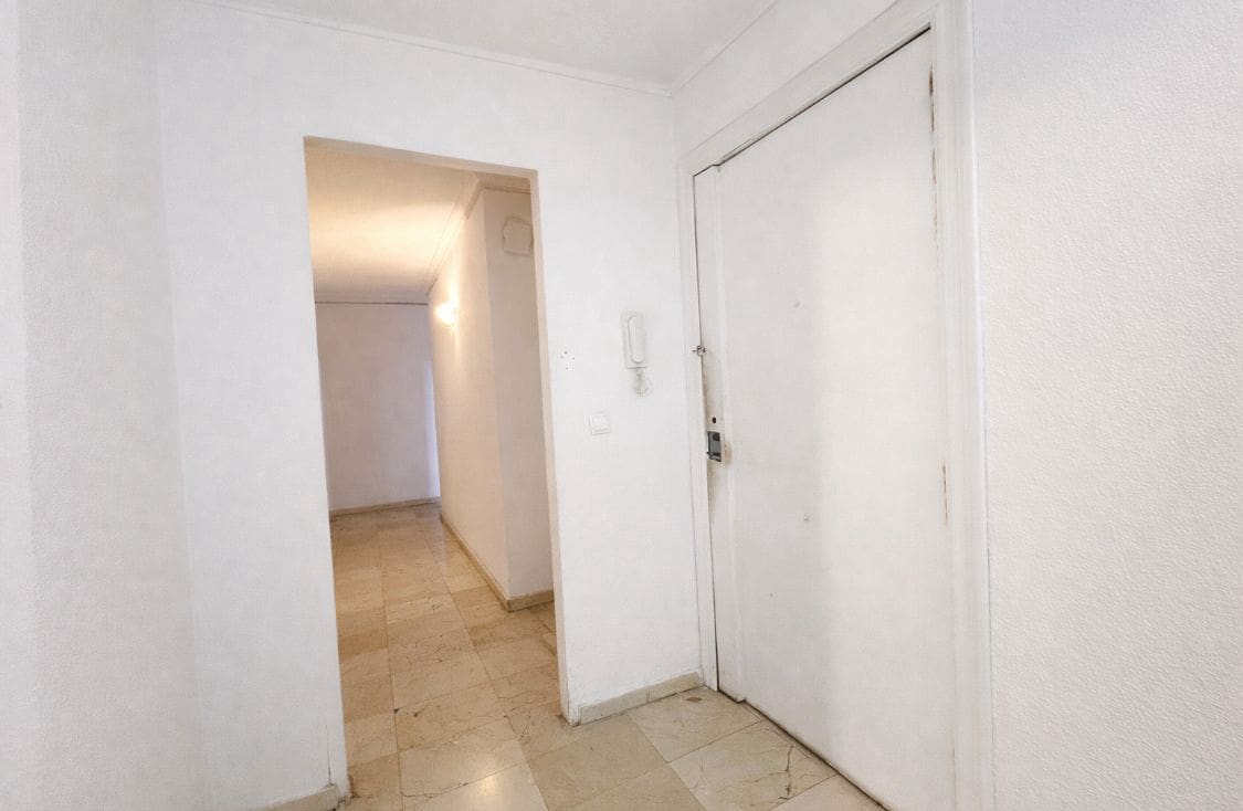 8 bedroom Flat for sale in Alicante / Alacant city - € 553,000 (Ref: 9461804)